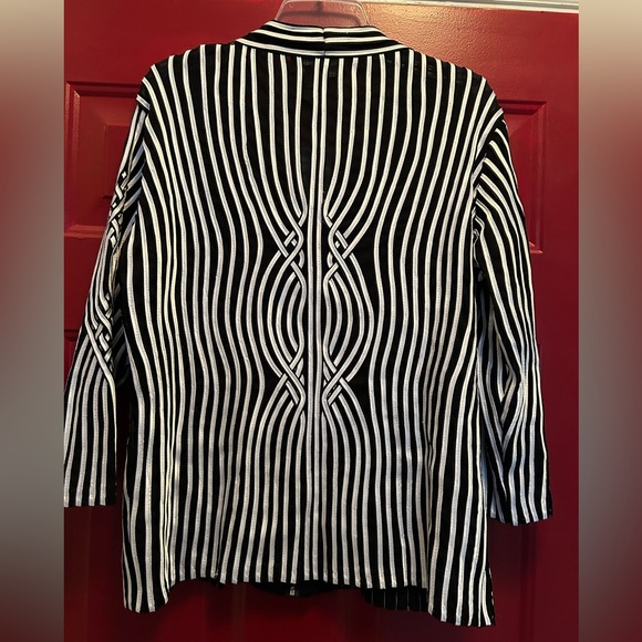 T&W Designs Black & White Blazer Size XL 🆕 - Picture 6 of 6